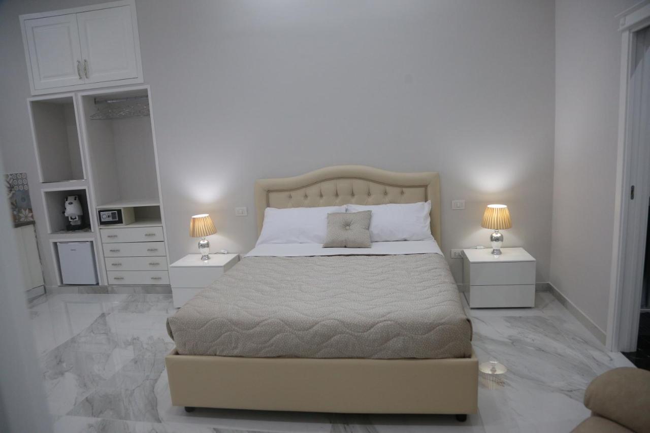Opera Home Napoli Exteriör bild